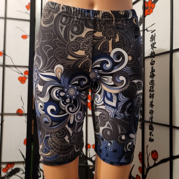 LEGGING DEPOT LADIES COMFORT ATHELETIC APPARREL SHORTS/SIZE MEDIUM - Picture 1 of 9